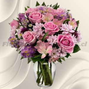 Florero en 10 rosas importadas, margaritas y astromelias