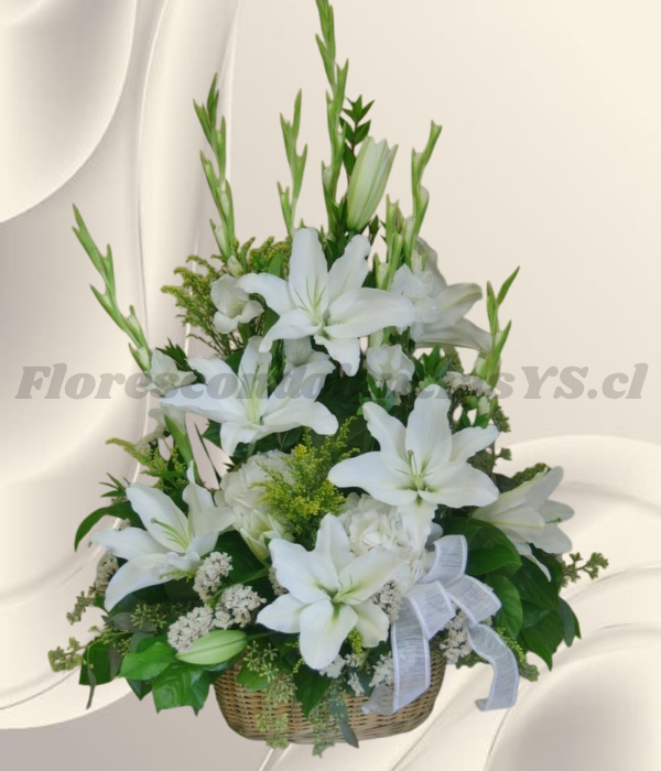 Arreglo fúnebre condolencia en10 lilium y flores de temporada